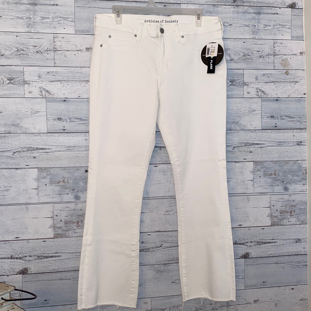 Articles of Society LONDON Crop Flare New Size 31 White Jeans